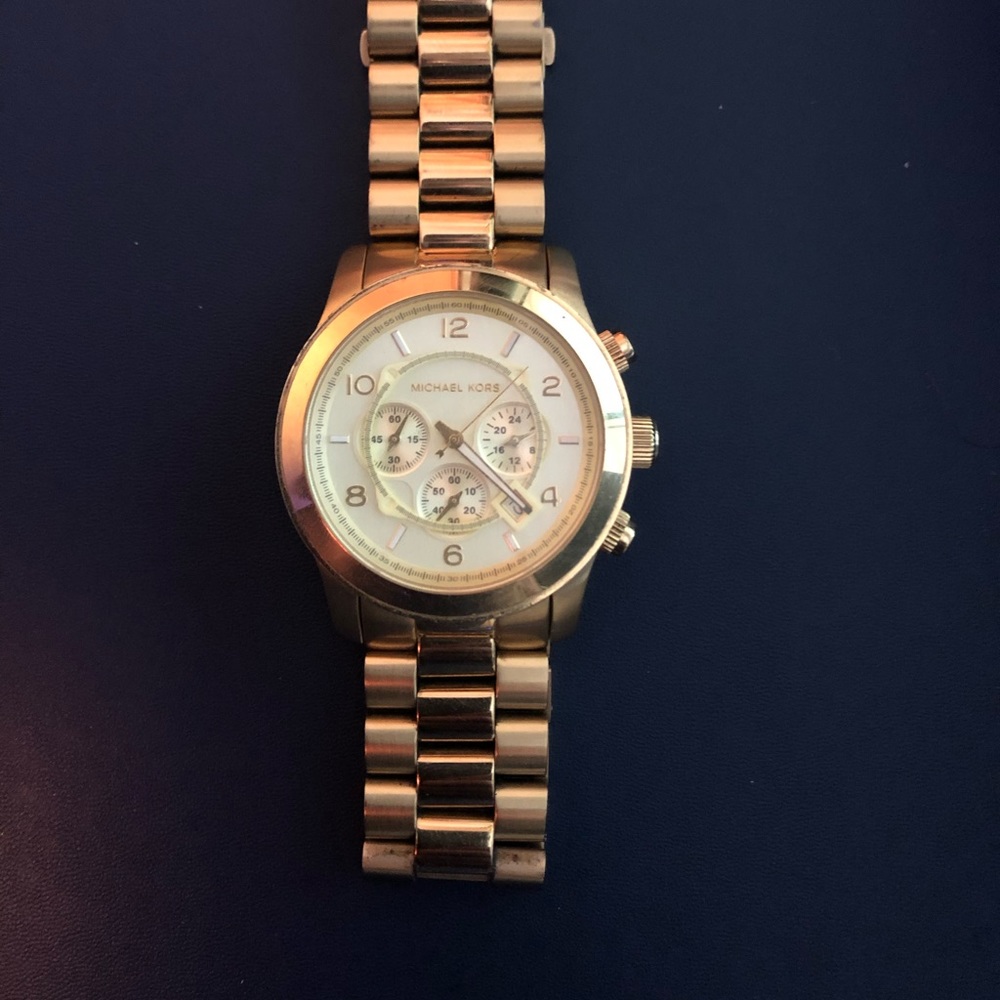 MICHAEL KORS Runway Chronograph Champagne Dial